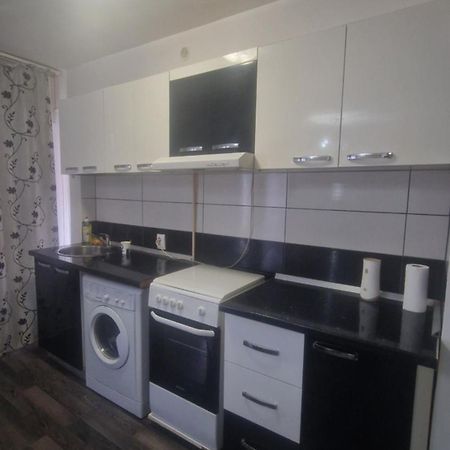 Apartament o camera Ellen Galaţi Exterior foto